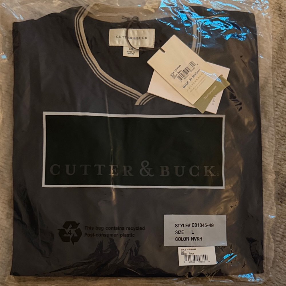 Cutter & Buck Men's Dark Gray Long Sleeve pullover lightweight jacket